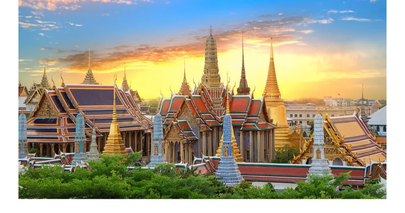 ทัวร์ครึ่งวัน พระบรมมหาราชวัง วัดโพธิ์ และวัดอรุณ