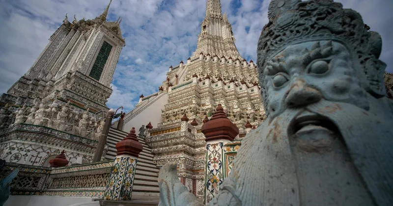 ทัวร์เดินชมวัดโพธิ์และวัดอรุณ